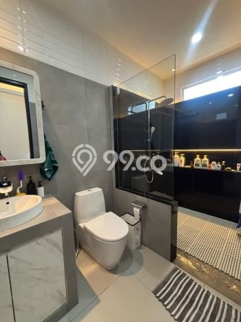 Rumah 2 Kamar Lokasi Nyaman di Lakarsantri, Surabaya Rumah 2 Kamar Lokasi Nyaman di Lakarsantri, Surabaya