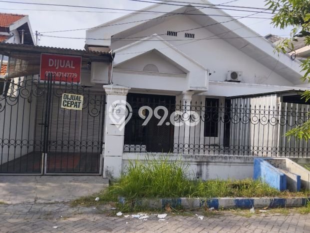Rumah Mewah LB 120m2 Siap Pakai Desain Elegan di Sutorejo, Surabaya Rumah Mewah LB 120m2 Siap Pakai Desain Elegan di Sutorejo, Surabaya