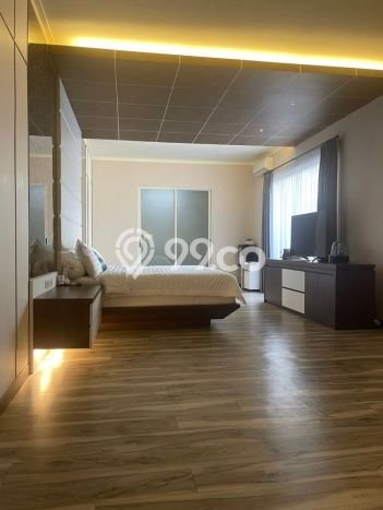 For Sale! Luxury House LT 375m2 Desain Modern di Graha For Sale! Luxury House LT 375m2 Desain Modern di Graha