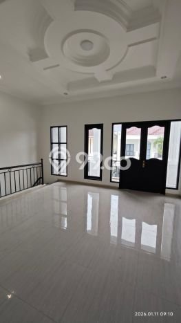 Hunian Elit LB 220m2 Siap Huni Desain Elegan di Citraland, Surabaya Hunian Elit LB 220m2 Siap Huni Desain Elegan di Citraland, Surabaya