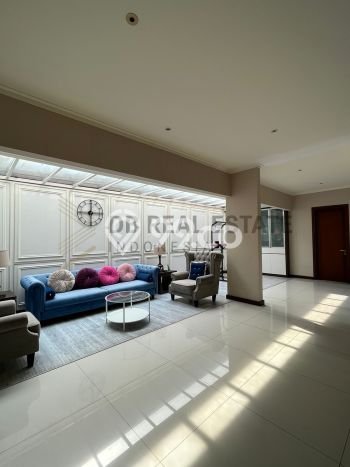 For Sale! Luxury House LT 375m2 Desain Modern di Graha For Sale! Luxury House LT 375m2 Desain Modern di Graha