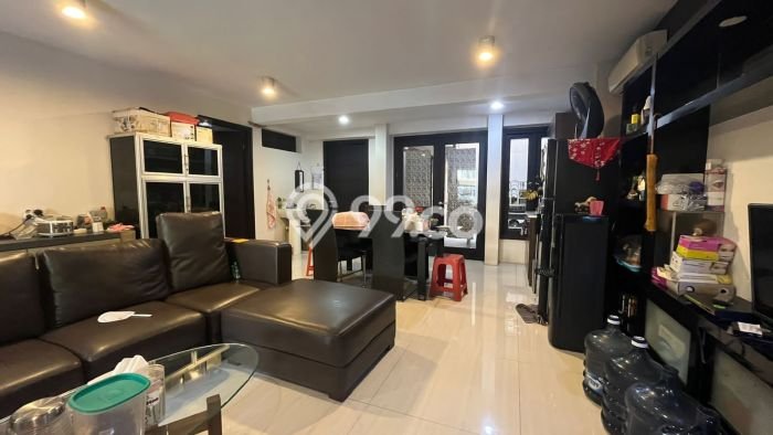 Rumah Elit Modern Tanpa Renovasi di Graha Surabaya Rumah Elit Modern Tanpa Renovasi di Graha Surabaya