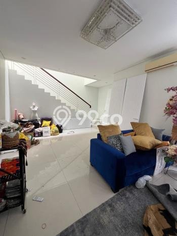 Dijual Rumah Premium dengan Fasilitas Sekitar Komplit di Wiyung, Surabaya Dijual Rumah Premium dengan Fasilitas Sekitar Komplit di Wiyung, Surabaya