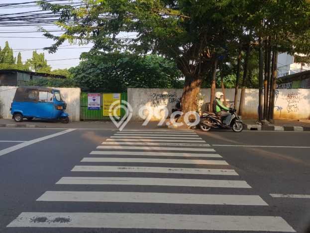 Lahan Dijual Lokasi Strategis di Jakarta Selatan dengan Luas 917m2 Lahan Dijual Lokasi Strategis di Jakarta Selatan dengan Luas 917m2