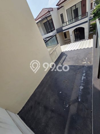 Rumah Modern 3 KT di Suvarna Sutera Tangerang Rumah Modern 3 KT di Suvarna Sutera Tangerang