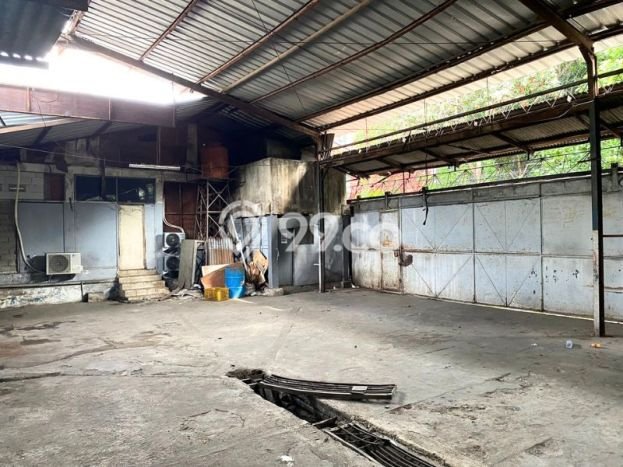 Kavling Tanah di Kebayoran Lama Dijual Luas 607m2 Legalitas SHM Kavling Tanah di Kebayoran Lama Dijual Luas 607m2 Legalitas SHM