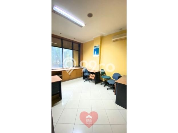 Unit Ruko Dijual di Kebayoran Baru Jakarta Selatan Luas Tanah 122m2, Luas Bangunan 379m2 Unit Ruko Dijual di Kebayoran Baru Jakarta Selatan Luas Tanah 122m2, Luas Bangunan 379m2