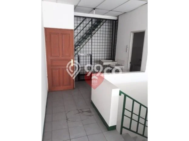 Ruko Dijual di Ciputat LT 71m2, LB 212m2 untuk Investasi Ruko Dijual di Ciputat LT 71m2, LB 212m2 untuk Investasi
