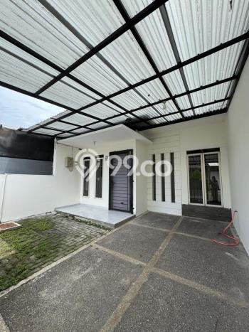 Dijual Hunian Rumah Terawat 4 KT di Taman Kopo Indah, Bandung Dijual Hunian Rumah Terawat 4 KT di Taman Kopo Indah, Bandung