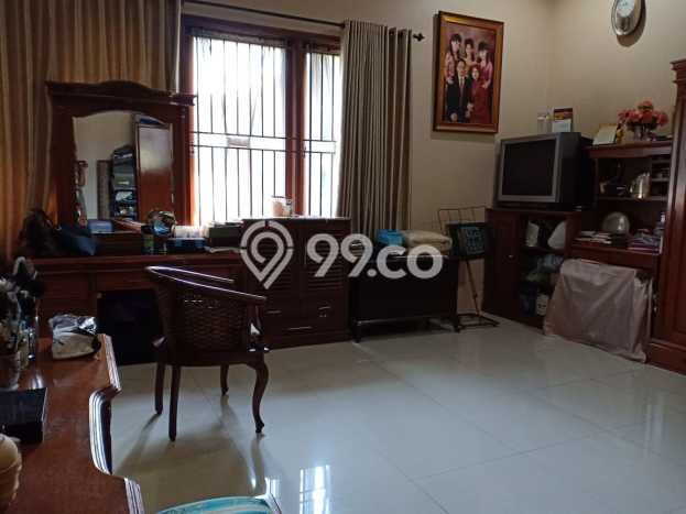 Rumah Elit LB 500m2 Siap Pakai Desain Elegan di Buah Batu, Bandung Rumah Elit LB 500m2 Siap Pakai Desain Elegan di Buah Batu, Bandung