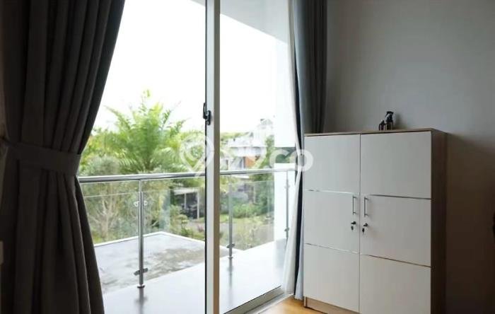 Rumah Mewah LB 225m2 Siap Huni Desain Elegan di Ciumbuleuit, Bandung Rumah Mewah LB 225m2 Siap Huni Desain Elegan di Ciumbuleuit, Bandung