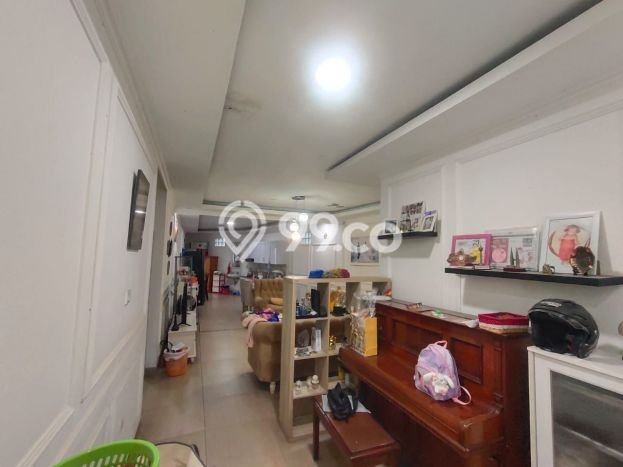 Rumah Luas Asri 3 KT Siap Pakai di Buah Batu Bandung Rumah Luas Asri 3 KT Siap Pakai di Buah Batu Bandung