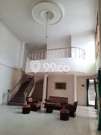 Rumah 6 Kamar Lokasi Asri di Cipaganti, Bandung Rumah 6 Kamar Lokasi Asri di Cipaganti, Bandung