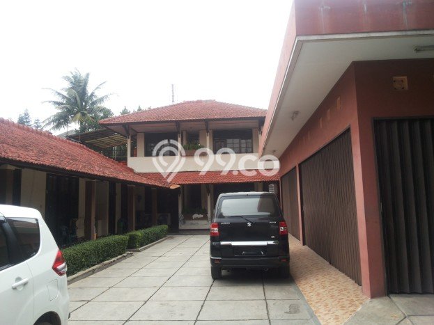 Siap Huni Hunian Elit 13 Kamar di Batununggal Dekat ke Mana Pun Siap Huni Hunian Elit 13 Kamar di Batununggal Dekat ke Mana Pun