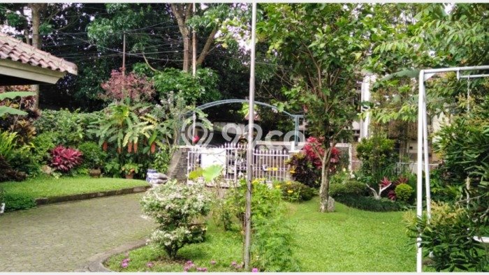 For Sale! Premium House LT 690m2 Desain Modern di Geger Kalong For Sale! Premium House LT 690m2 Desain Modern di Geger Kalong