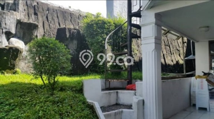 Dijual Rumah Luas Elegan Dengan View Cantik di Setra Sari, Bandung Dijual Rumah Luas Elegan Dengan View Cantik di Setra Sari, Bandung