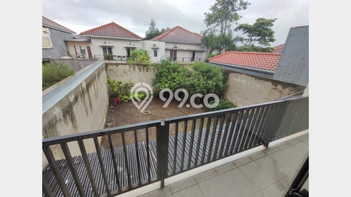 Rumah Mewah LB 250m2 Siap Huni Desain Elegan di Kota Baru Parahyangan, Bandung Rumah Mewah LB 250m2 Siap Huni Desain Elegan di Kota Baru Parahyangan, Bandung