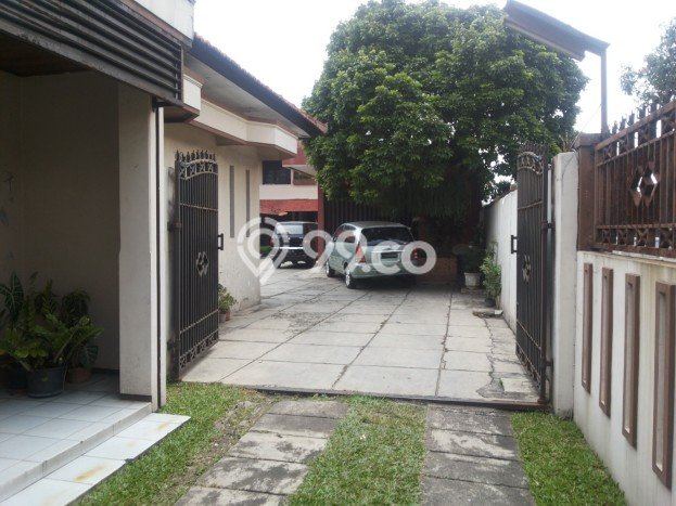 Siap Huni Hunian Elit 13 Kamar di Batununggal Dekat ke Mana Pun Siap Huni Hunian Elit 13 Kamar di Batununggal Dekat ke Mana Pun