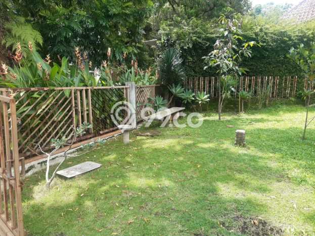 Rumah Elit LB 196m2 Siap Pakai Desain Elegan di Riau, Bandung Rumah Elit LB 196m2 Siap Pakai Desain Elegan di Riau, Bandung