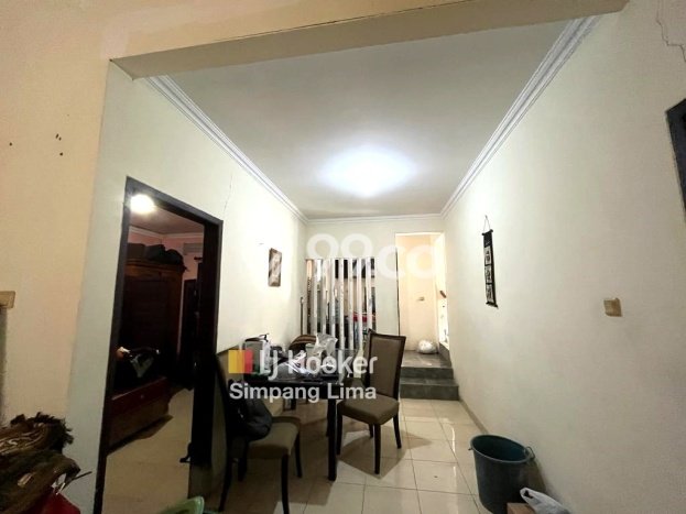 Rumah Idaman Keluarga! Rumah 2 Lantai area Semarang Barat, Semarang, LT 174m² LB 150m² Rumah Idaman Keluarga! Rumah 2 Lantai area Semarang Barat, Semarang, LT 174m² LB 150m²
