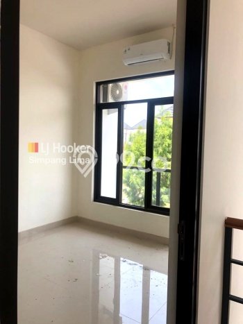 BEST PRICE! Rumah di Semarang Barat, Dekat Fasilitas, 2 KM, LT 70m² LB 120m² BEST PRICE! Rumah di Semarang Barat, Dekat Fasilitas, 2 KM, LT 70m² LB 120m²
