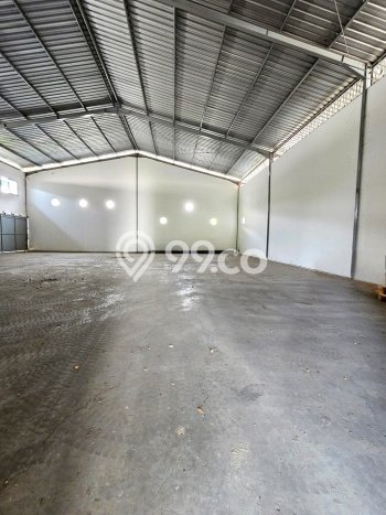 Unit Gudang disewakan di Ngaliyan Semarang dengan LT 600m2 / LB 400m2 Unit Gudang disewakan di Ngaliyan Semarang dengan LT 600m2 / LB 400m2