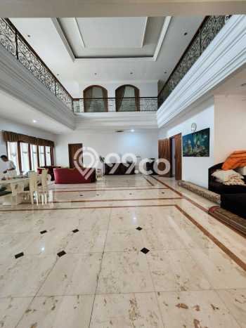 For Sale! Premium House LT 1039m2 Desain Elegan di Mega Kuningan For Sale! Premium House LT 1039m2 Desain Elegan di Mega Kuningan