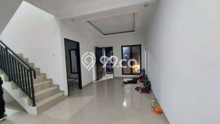 Jual Rumah Strategis Bagus Punya 3 KT di Cinere Depok SHM Jual Rumah Strategis Bagus Punya 3 KT di Cinere Depok SHM