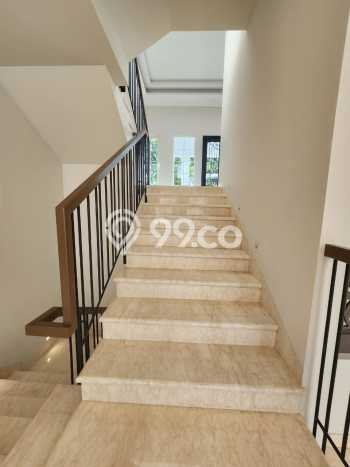 Hunian Mewah LB 1000m2 Siap Pakai Desain Elegan di patra kuningan, Jakarta Selatan Hunian Mewah LB 1000m2 Siap Pakai Desain Elegan di patra kuningan, Jakarta Selatan