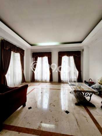 For Sale! Premium House LT 1039m2 Desain Elegan di Mega Kuningan For Sale! Premium House LT 1039m2 Desain Elegan di Mega Kuningan