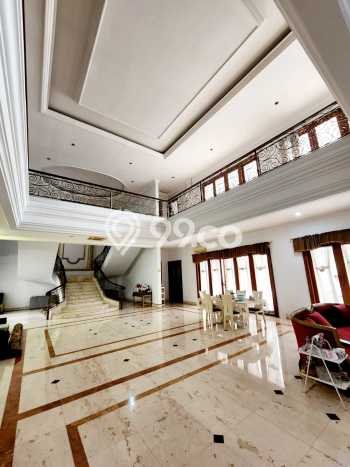 For Sale! Premium House LT 1039m2 Desain Elegan di Mega Kuningan For Sale! Premium House LT 1039m2 Desain Elegan di Mega Kuningan