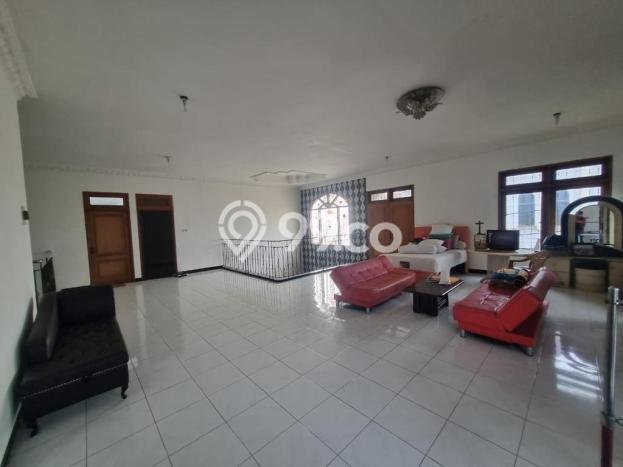 Hunian Elit LB 350m2 Siap Huni Desain Elegan di Sutorejo, Surabaya Hunian Elit LB 350m2 Siap Huni Desain Elegan di Sutorejo, Surabaya