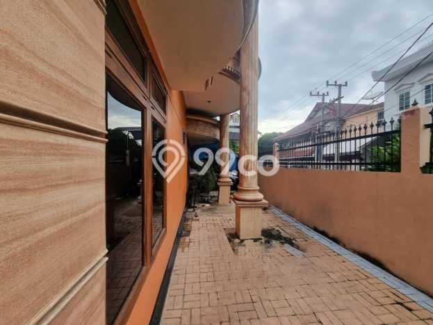 Hunian Elit LB 350m2 Siap Huni Desain Elegan di Sutorejo, Surabaya Hunian Elit LB 350m2 Siap Huni Desain Elegan di Sutorejo, Surabaya