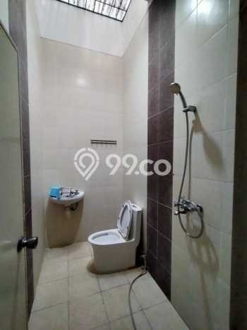 PILIHAN TEPAT! Rumah kawasan , 4 KT, Dekat Mall, LT 250m2m² LB 220m2m² PILIHAN TEPAT! Rumah kawasan , 4 KT, Dekat Mall, LT 250m2m² LB 220m2m²