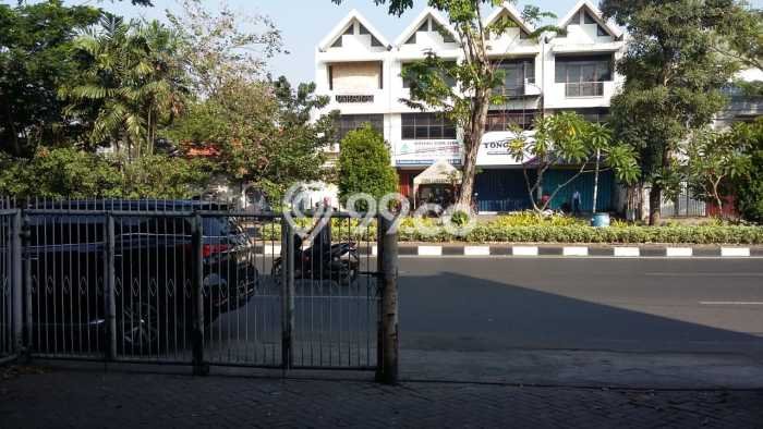 Dijual Ruko di Sawahan Surabaya LT 78m2 / LB 210m2 Dijual Ruko di Sawahan Surabaya LT 78m2 / LB 210m2