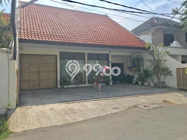 Dijual Rumah Mewah Elegan Dengan View Eksklusif di Kendangsari, Surabaya Dijual Rumah Mewah Elegan Dengan View Eksklusif di Kendangsari, Surabaya