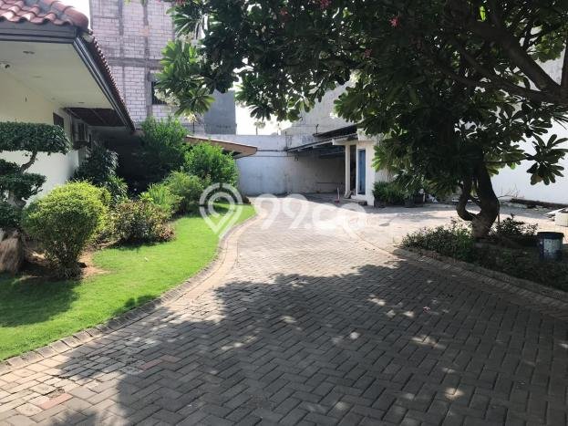 Dijual Rumah Mewah Elegan Dengan View Eksklusif di Kendangsari, Surabaya Dijual Rumah Mewah Elegan Dengan View Eksklusif di Kendangsari, Surabaya