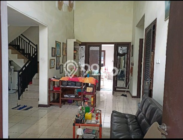 Rumah Modern 3 KT di Citraland Surabaya Unfurnished Rumah Modern 3 KT di Citraland Surabaya Unfurnished
