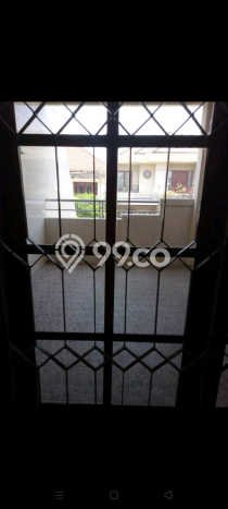 Rumah Sewa Surabaya LT 240m2 LB 300m2 Area Kertajaya Rumah Sewa Surabaya LT 240m2 LB 300m2 Area Kertajaya