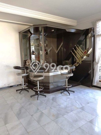 Dijual Rumah Premium dengan Fasilitas Sekitar Komplit di Sukolilo, Surabaya Dijual Rumah Premium dengan Fasilitas Sekitar Komplit di Sukolilo, Surabaya