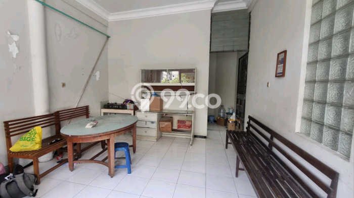 Peluang Investasi! Kost Dijual di Rungkut, Surabaya, 16 KT, 6 KM, Luas 550m2 Peluang Investasi! Kost Dijual di Rungkut, Surabaya, 16 KT, 6 KM, Luas 550m2