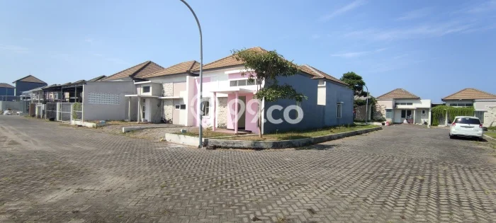 Disewakan! Rumah 3 Kamar Tidur &
1 Kamar Mandi di Sidoarjo, Surabaya Disewakan! Rumah 3 Kamar Tidur &
1 Kamar Mandi di Sidoarjo, Surabaya