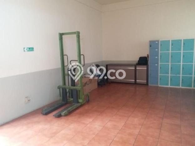 Kantor Bagus LT 428m2 LB 400m2 Dijual di Tegalsari Surabaya Kantor Bagus LT 428m2 LB 400m2 Dijual di Tegalsari Surabaya