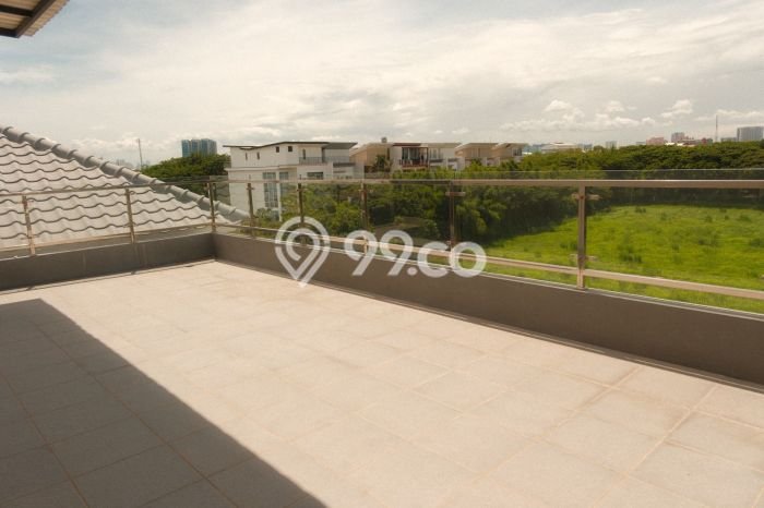 Rumah Luxury Modern Tanpa Renovasi di Pantai Indah Kapuk Jakarta Utara Rumah Luxury Modern Tanpa Renovasi di Pantai Indah Kapuk Jakarta Utara