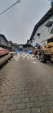 Gudang Kawasan Komersial di Bitung, Luas 3700m², Jalan Utama Gudang Kawasan Komersial di Bitung, Luas 3700m², Jalan Utama