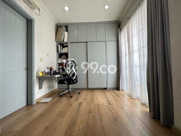 Rumah PREMIUM di Green Lake City, Jakarta Barat, LT 90m² Bangunan 127m² HARGA TERBAIK! Rumah PREMIUM di Green Lake City, Jakarta Barat, LT 90m² Bangunan 127m² HARGA TERBAIK!