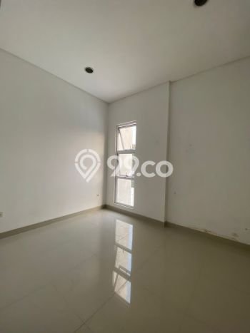 Rumah 4 KT 3 KM di Kawasan Green Lake City, Jakarta Barat Rumah 4 KT 3 KM di Kawasan Green Lake City, Jakarta Barat