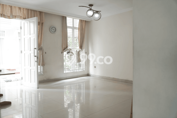 Rumah 3 KT 3 KM di Kawasan Pluit, Jakarta Utara Rumah 3 KT 3 KM di Kawasan Pluit, Jakarta Utara