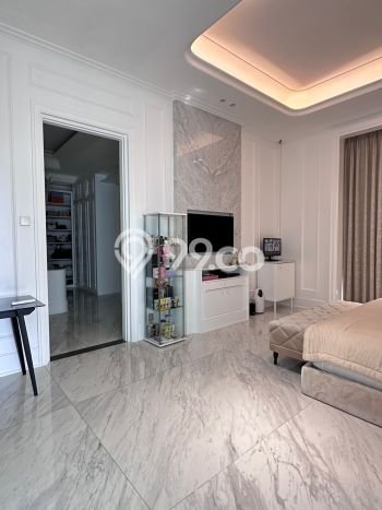 Rumah Modern di Pantai Indah Kapuk, Jakarta Utara, LT 385m² LB 400m² Rumah Modern di Pantai Indah Kapuk, Jakarta Utara, LT 385m² LB 400m²