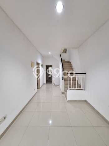 Rumah Strategis area Pantai Indah Kapuk, Jakarta Utara, LT 84m² LB 160m² - BISA KPR! Rumah Strategis area Pantai Indah Kapuk, Jakarta Utara, LT 84m² LB 160m² - BISA KPR!